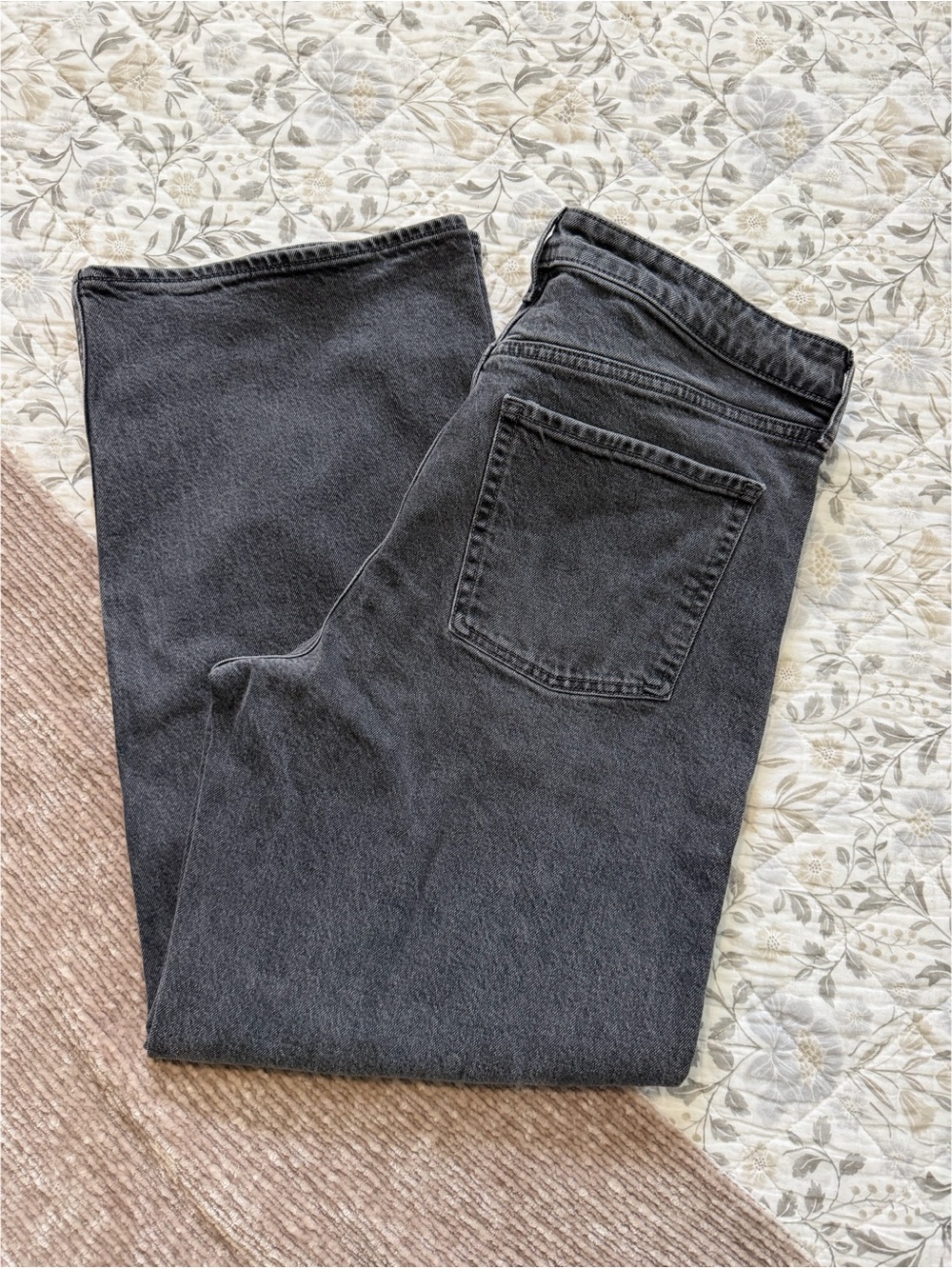Old Navy Extra High-Rise Sky High Wide Leg Jeans - 12 - EUC!